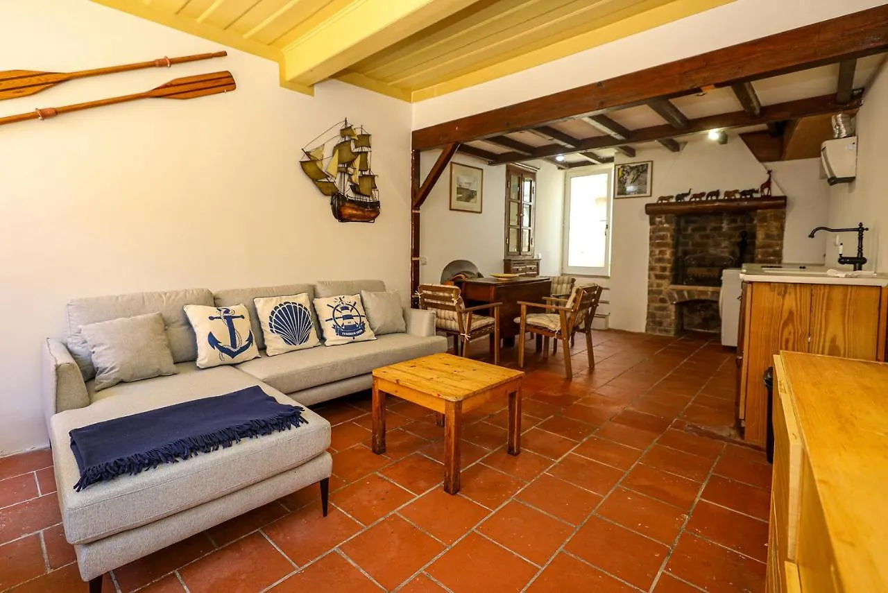 A74 - Rua Do Canal 1 Bed Flat Lagos 0*,